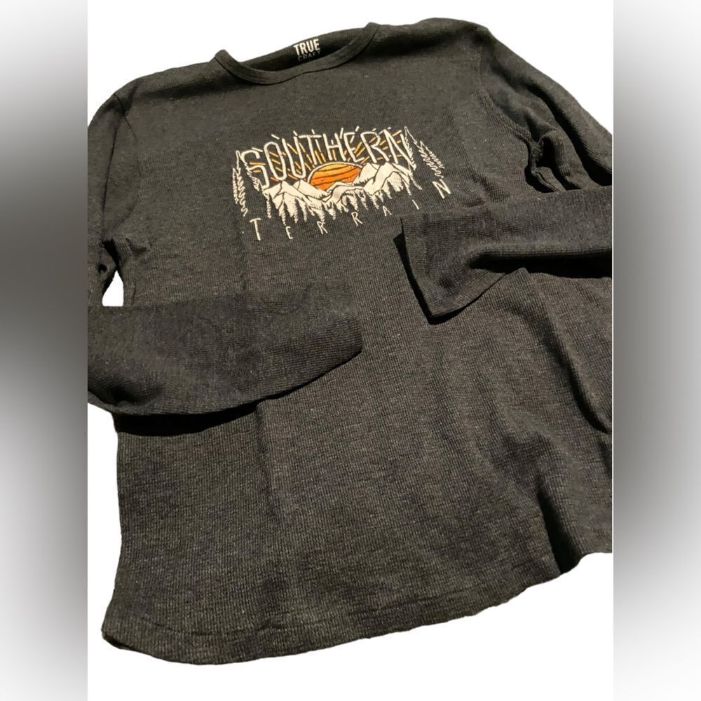True Craft size large long sleeved t shirt see pics